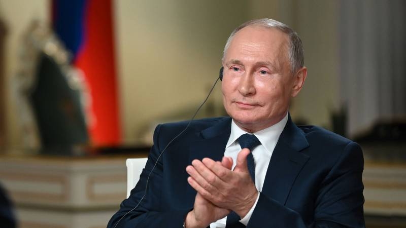 <br />
О чем говорит поза президента РФ Владимира Путина во время саммита с Джо Байденом                