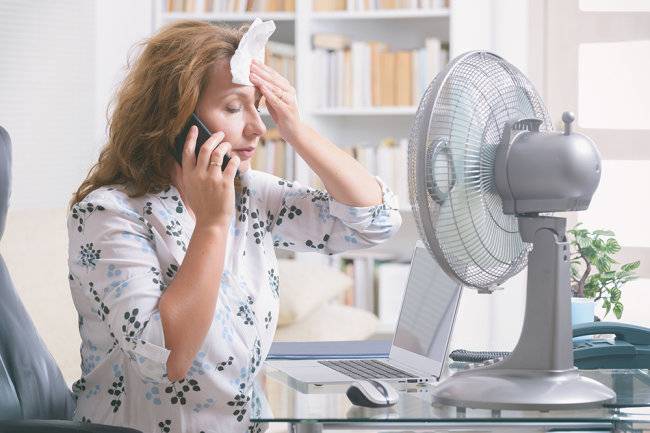 <br />
Россиянам рекомендуют сократить рабочий день из-за жары                