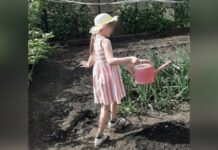 В Магнитогорске бросивший семью отец-суицидник требует отдать ему семилетнюю дочь