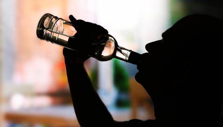 <br />
В России увеличился процент летальных исходов от спиртных напитков                