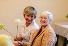 Как выбрать частный пансионат для пожилых людей на лето?