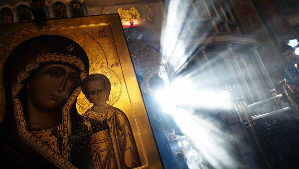 <br />
Что нельзя делать 21 июля в день поминовения Казанской иконы Божьей Матери                