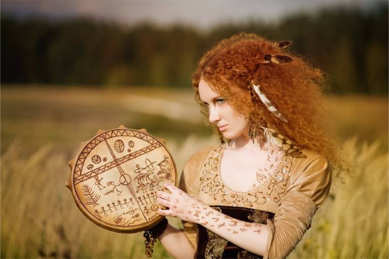 <br />
День кельтского бога лугов Лугнасад 1 августа: традиции, обычаи и еда праздника                