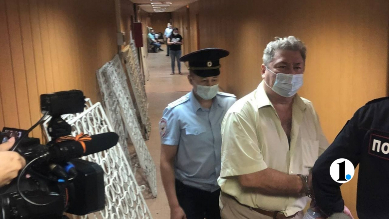 «Я не собираюсь скрываться от следствия»: Виктор Чернобровин просил челябинский суд о домашнем аресте