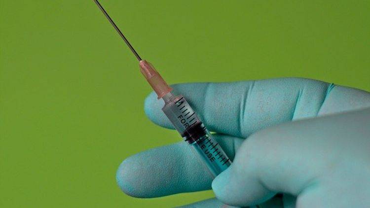 <br />
Когда в России начинают вакцинировать подростков от COVID-19                