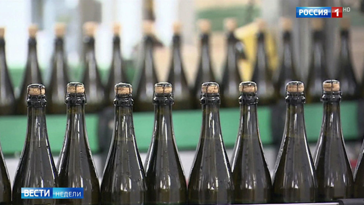 Moet Hennessy согласилась называть в России свое шампанское игристым вином