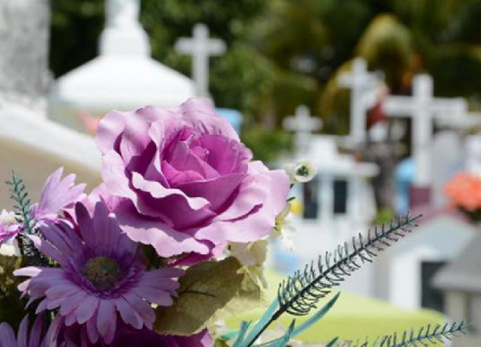 Почему ритуалы прощания с покойниками в России несут в себе угрозу жизни родным и близким