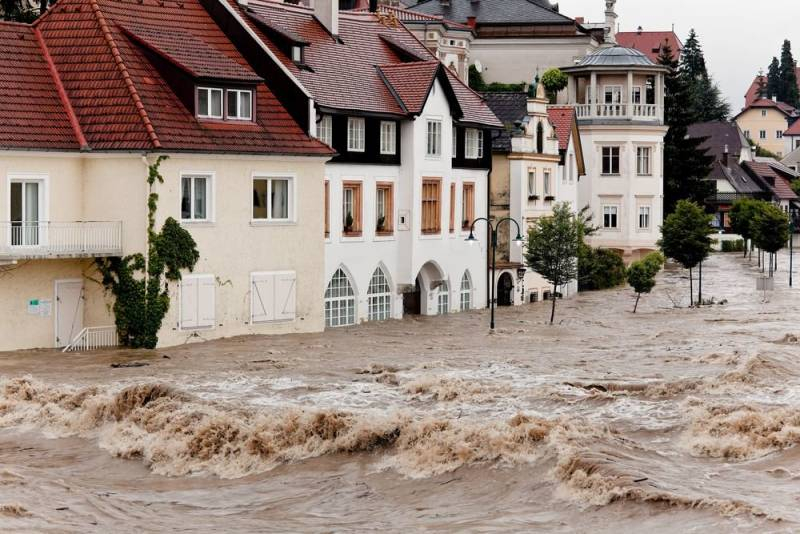<br />
Сильные паводки в Европе, как там ситуация сейчас                