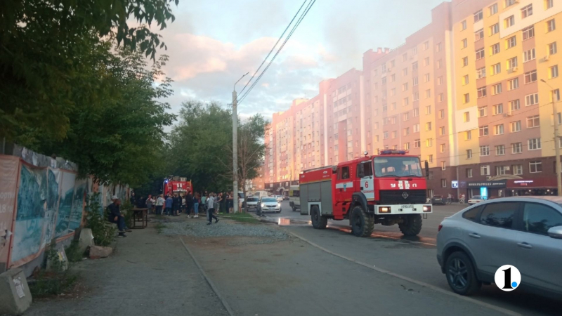 В Челябинске загорелся частный жилой дом