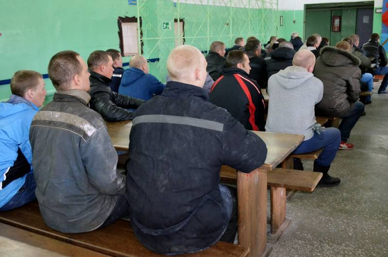<br />
В Новосибирске ищут сбежавших из колонии-поселения заключенных                
