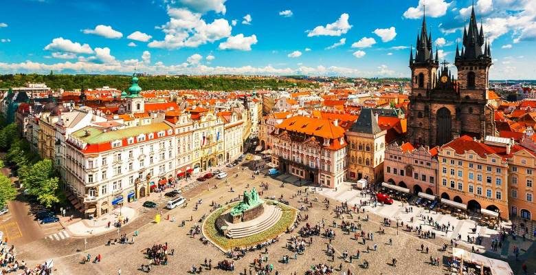 <br />
Возможно ли получить гражданство или ВНЖ в Чехии для россиян при покупке недвижимости?                