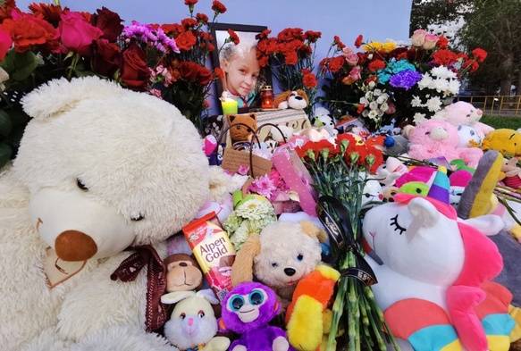 <br />
Что известно о похоронах убитой 9-летней Насти Муравьевой                