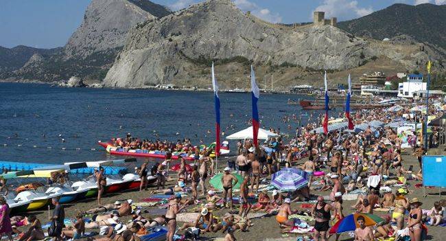 <br />
Какие правила въезда действуют для российских туристов в Крыму в августе 2021 года                
