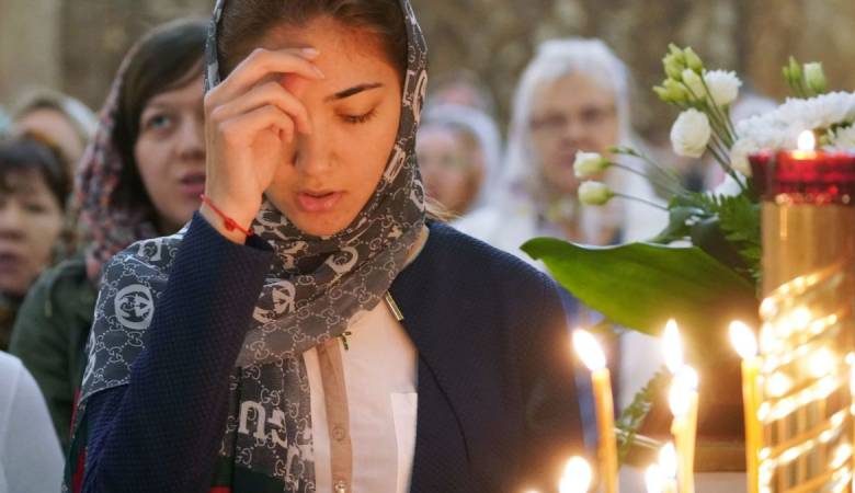 <br />
Молитвы и традиции православного Успенского поста в августе 2021 года                