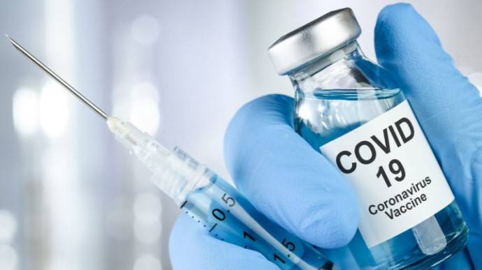 <br />
Можно ли вакцинироваться от COVID-19 при болезни                