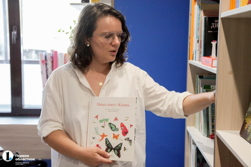 Пара из Челябинска открыла независимый книжный магазин «Утопия»