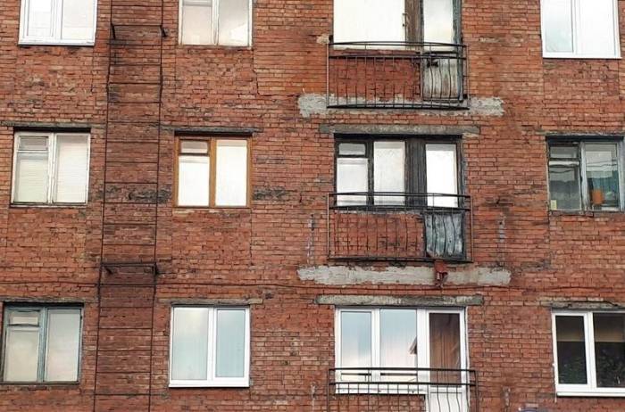 <br />
Почему дома жителей северного Норильска строили без балконов                