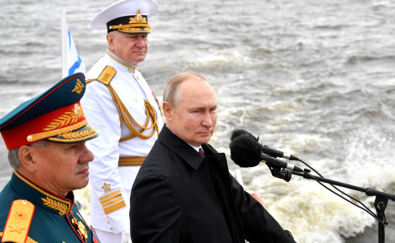 Путин дал старт строительству боевых кораблей для ВМФ России