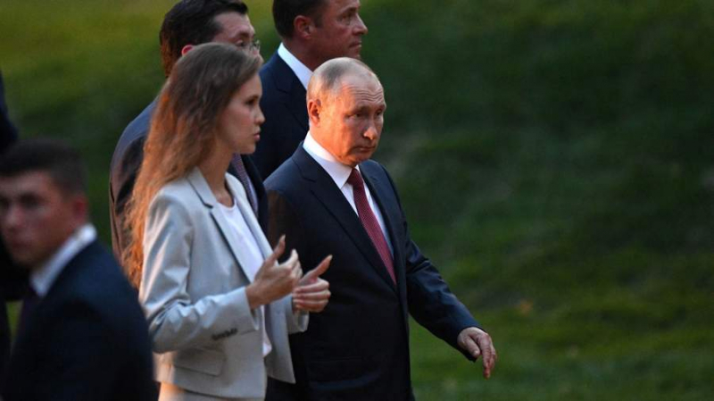 Путин посетил парк «Швейцария» в Нижнем Новгороде