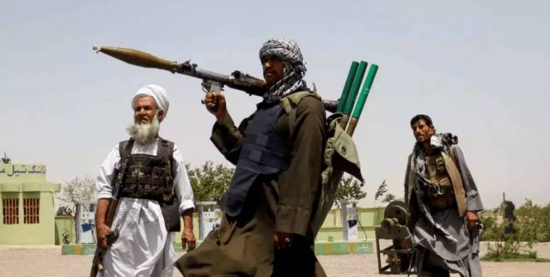 <br />
Талибы уже в президентском дворце в Кабуле: кто они, чего хотят и кто ими руководит                