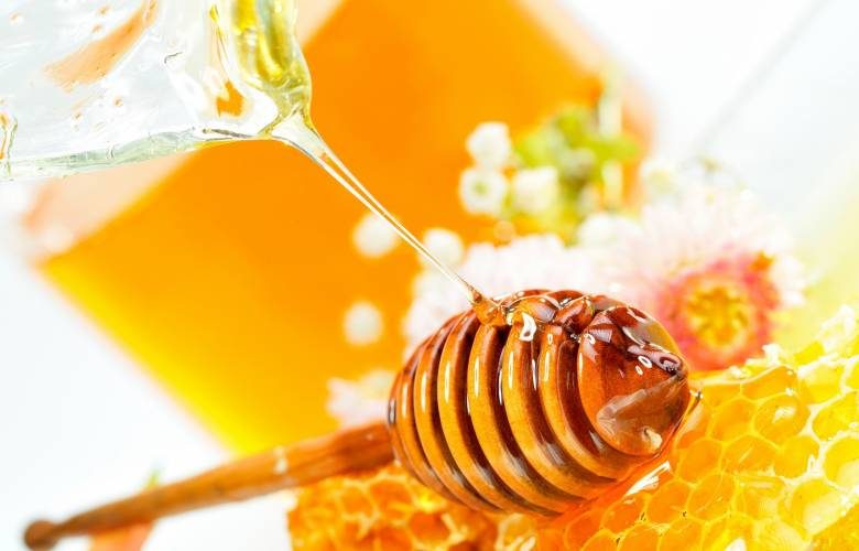 <br />
Традиция гласит, что на Медовый Спас нужно есть мед, собранный утром праздничного дня                
