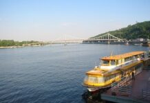 Необычные водные экскурсии по Днепру