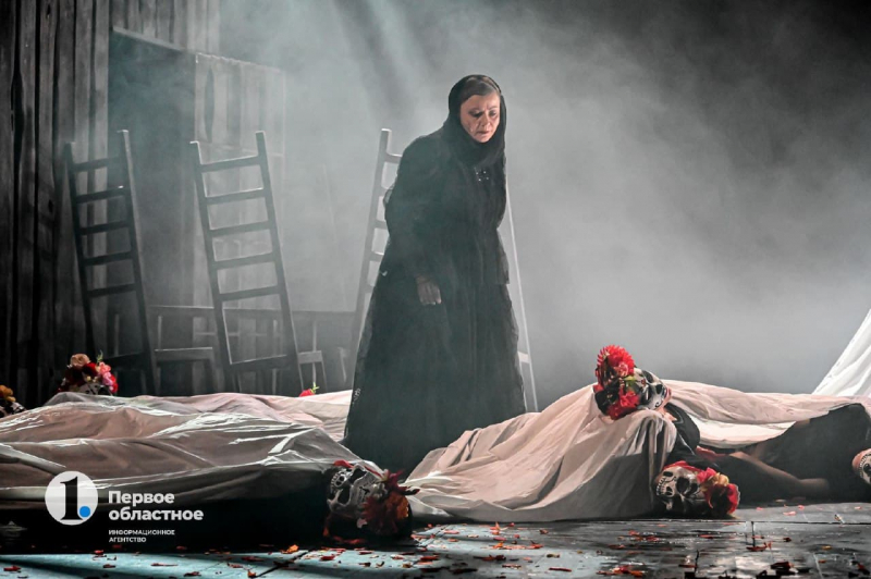 Кровавая любовь: в Челябинске сыграли первую премьеру сезона