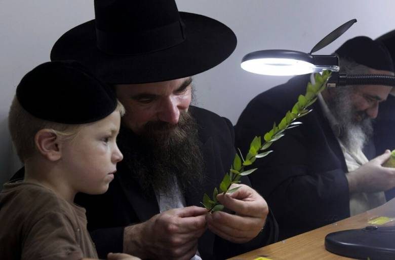 <br />
Почему Суккот евреи называют Праздником кущей, дата в 2021 году, традиции                