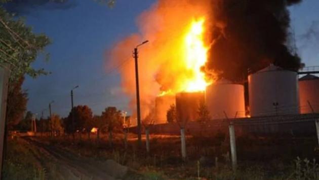 Причиной взрыва на нефтебазе в Донецке было сброшенное БПЛА устройство