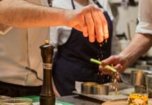 Российские шефы вошли в топ-100 лучших поваров мира