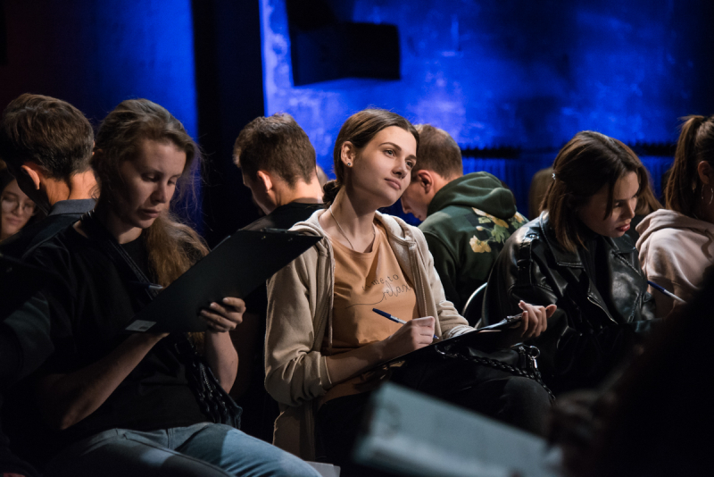 В Челябинске на фестивале Pulse II состоялся спектакль «Кто ты?»: без сюжета, без актеров, без зрителей