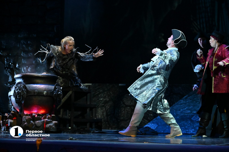 В Челябинском театре оперы и балета идут последние репетиции перед премьерой «Бала-маскарада»