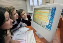 В российских регионах возвращаются к дистанционному обучению уже в сентябре