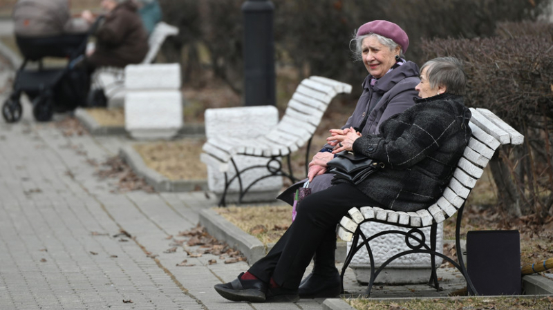 Зюганов и Миронов призвали Путина отменить пенсионную реформу