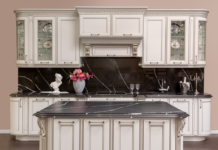 Интерьер кухни в классическом стиле: роскошь и элегантность