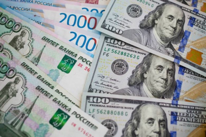 <br />
Американский доллар дешевеет: стоит ли его сейчас покупать                