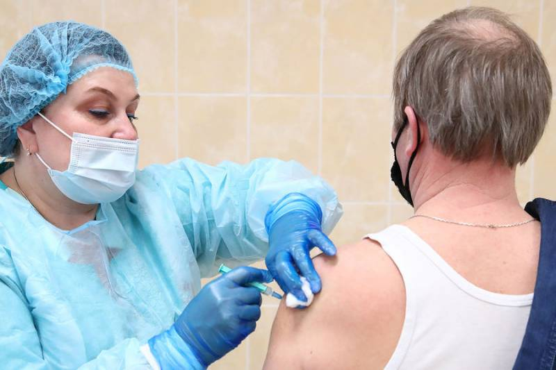 <br />
Пенсионеры в Москве получат по 10 тысяч рублей за вакцинацию от ковида                