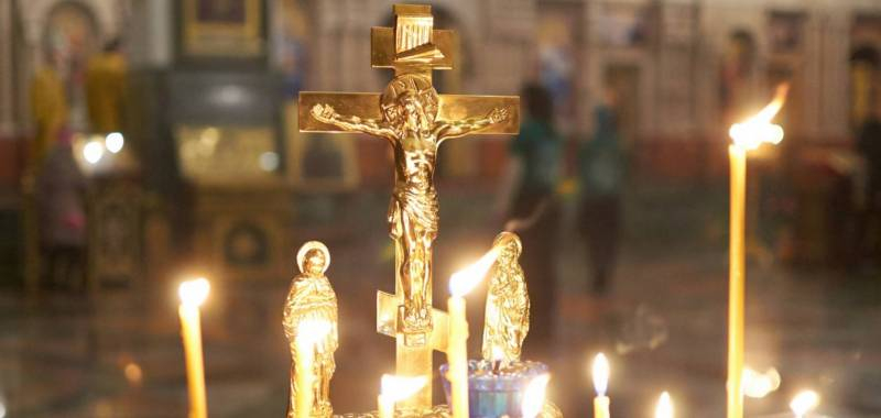 <br />
Посещение кладбища по православным канонам перед Покровом Пресвятой Богородицы                