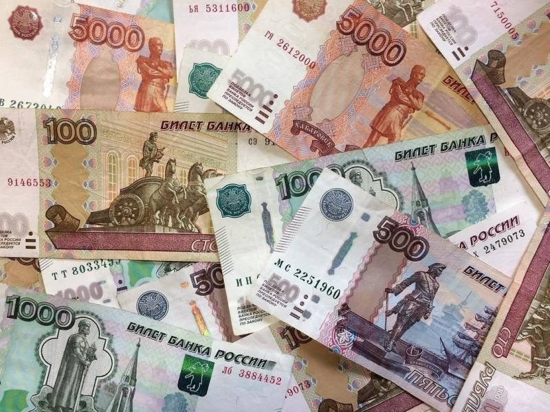 <br />
Продлят ли медикам России денежные выплаты за ковид в 2022 году                