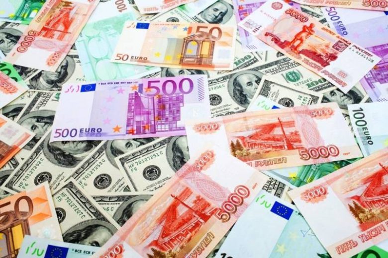 <br />
Сколько еще будет укрепляться рубль: стоит ли ждать резкого подорожания доллара и евро                
