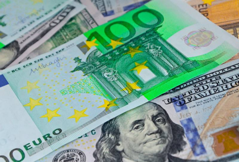 <br />
Сколько еще будет укрепляться рубль: стоит ли ждать резкого подорожания доллара и евро                