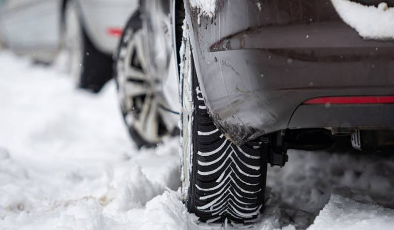 <br />
Время «переобуть» авто: водителям Москвы напомнили о смене резины на зимнюю                