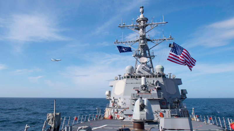 Черноморский флот следит за эсминцем США Arleigh Burke