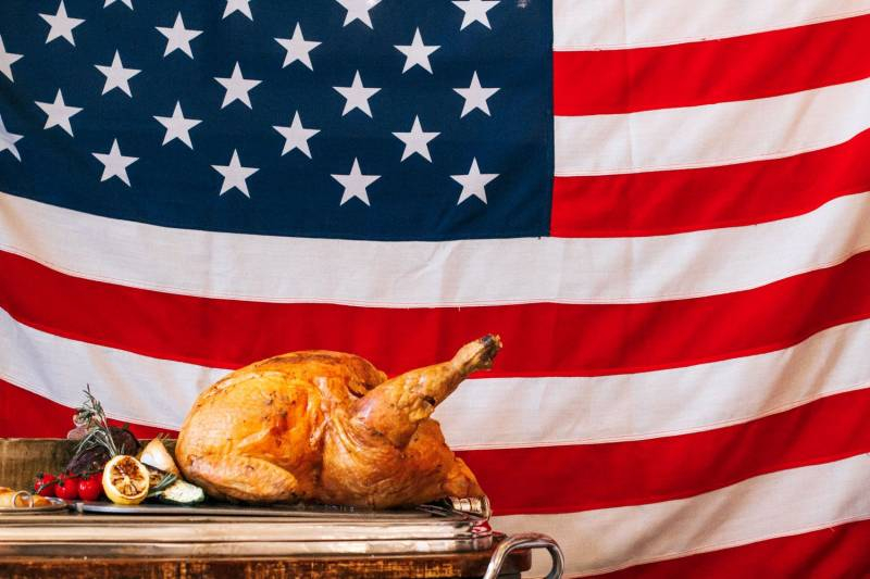 <br />
День благодарения в США в 2021 году: история и традиции самого теплого торжества                