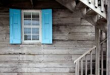 «Ерема — сиди дома”: почему на Руси 17 ноября люди боялись выходить из дома, а на дверях рисовали крест