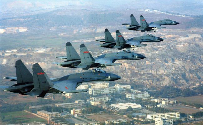 Китай направил 27 боевых самолетов в опознавательную зону ПВО Тайваня
