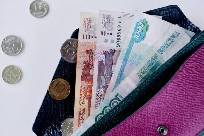 <br />
Россиян ожидает увеличение минимальной заработной платы в 2022 году                