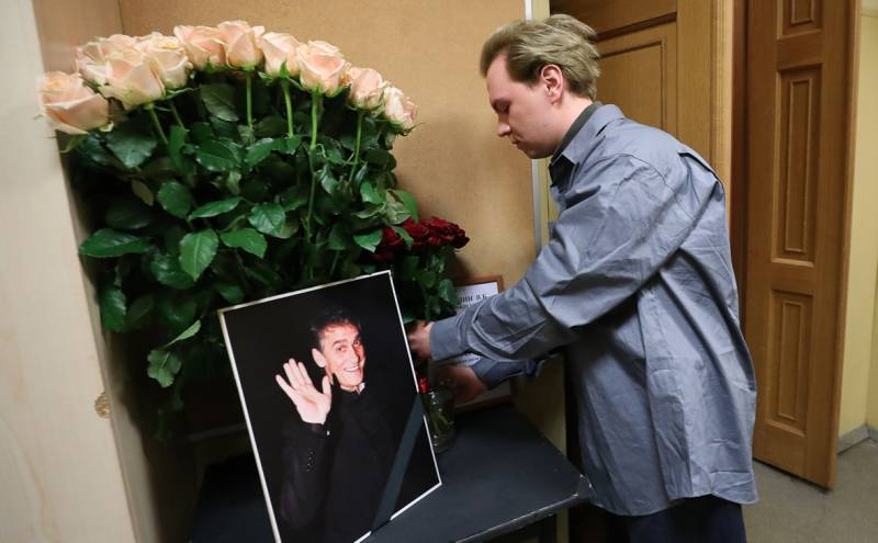 <br />
Спасти было невозможно: когда и как умер российский актер Валерий Гаркалин                