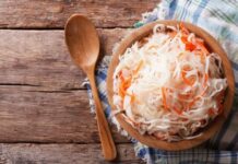 Врачи предостерегли от употребления квашеной капусты определенные группы людей