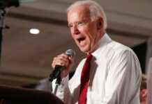 Bloomberg: Байдена обвинили в «слишком мягкой» позиции по России